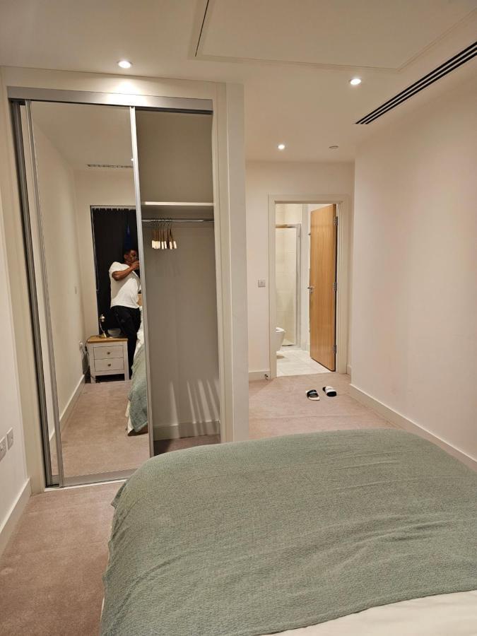 Santina Apartments Кройдон Экстерьер фото