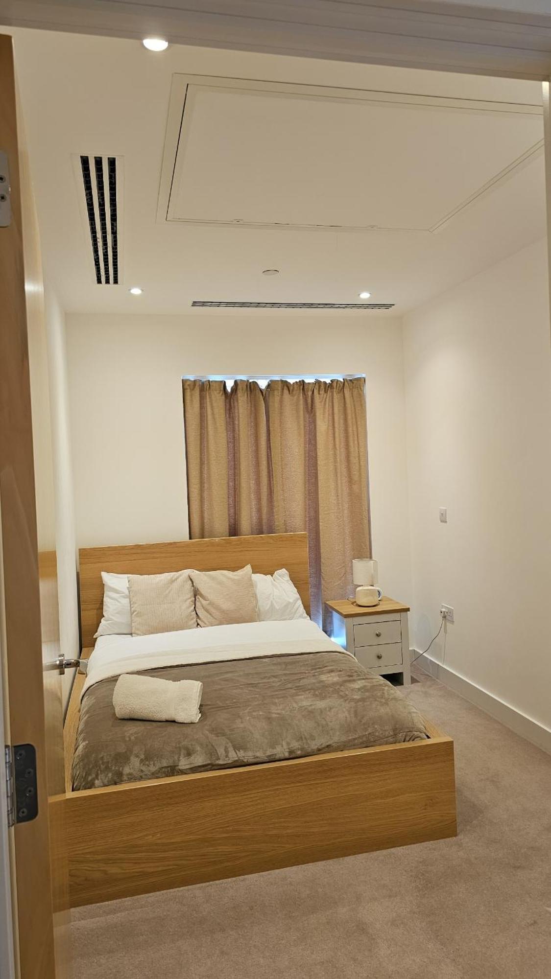 Santina Apartments Кройдон Экстерьер фото