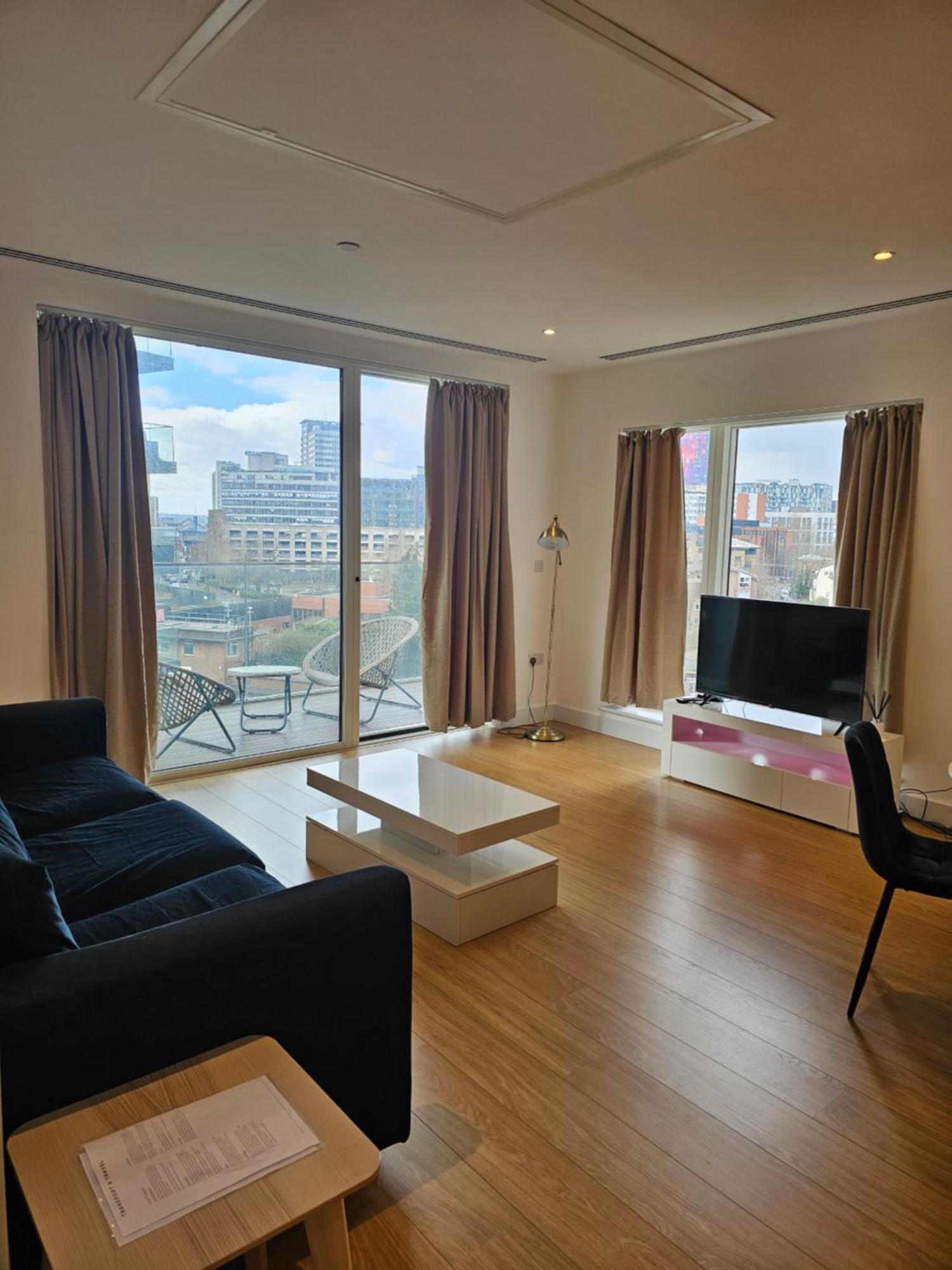 Santina Apartments Кройдон Экстерьер фото